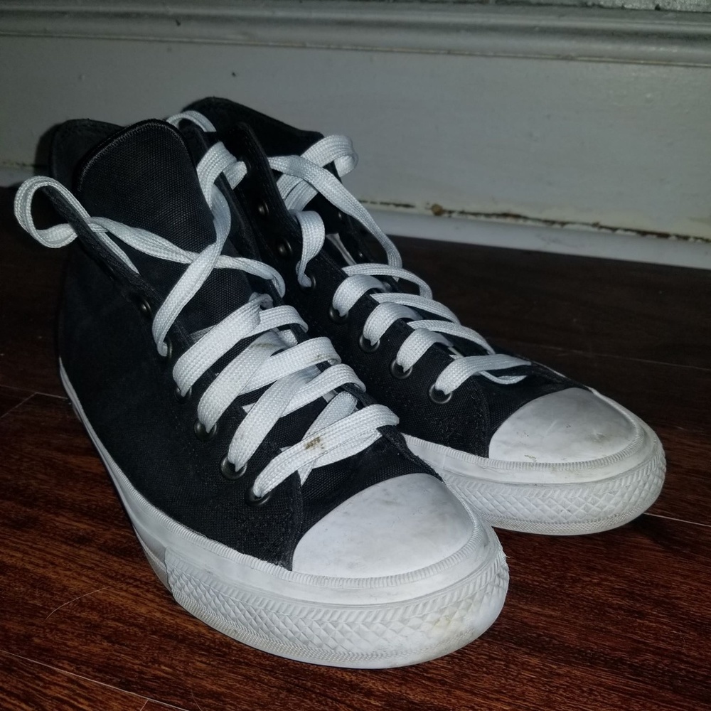 CONVERSE CHUCK TAYLOR II HI TOP